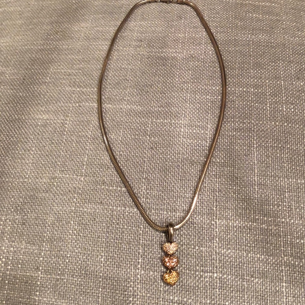Lagos pendant necklace